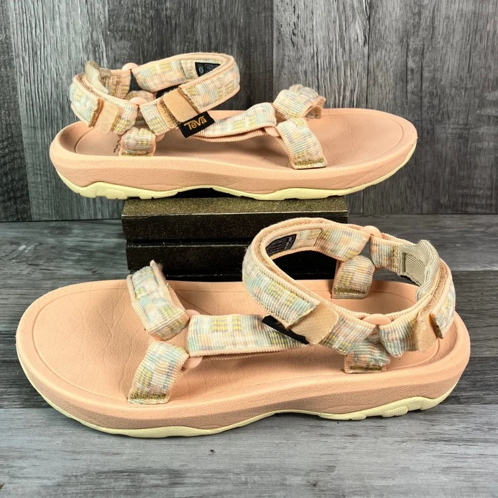 Teva Hurricane XLT2 Kids Size 2 Peach Pastel Geometric Sport Sandals 1019390C